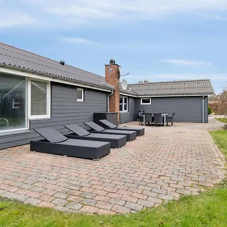 Fidelia - 400m From The Sea In Ne Jutland By Interhome